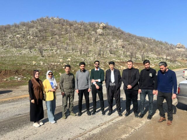 سەردانی ئەشکەوتی شانەدەر